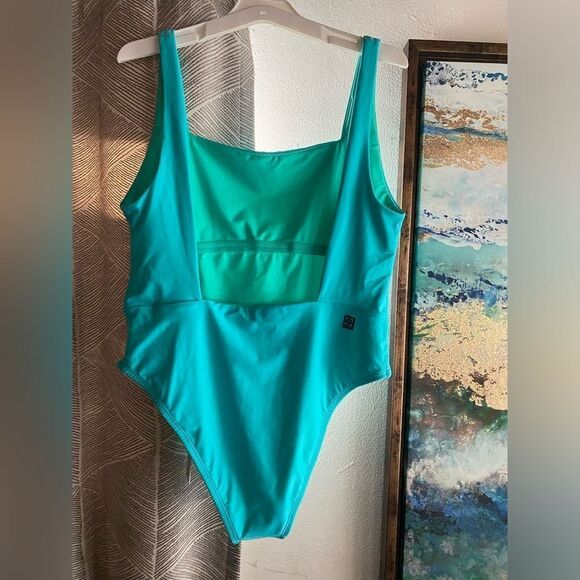 Jolyn Nova Scotia One piece Swimsuit Size XL Mint Green Deep Back NWT - Picture 6 of 16